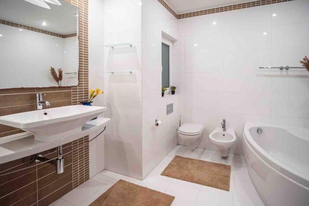 St Julians Luxury, Comfort, Location Apartamento